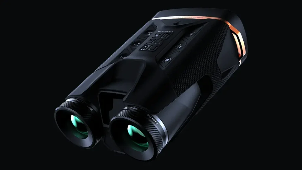 Buknoculars have a large rear screen.